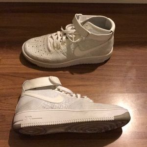 Air Force 1 Flyknit Triple Sneakers